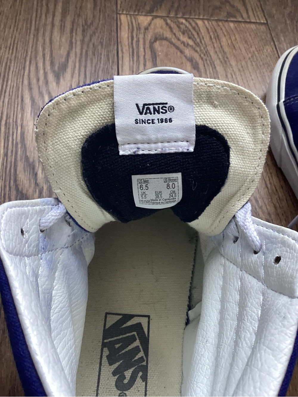 Vans Hi Top Running Shoes - Picture 5 of 5